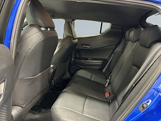 Toyota C-HR Hybrid CVTX-Edition S&V-Hjul/M/KVärmare/Skinn/Kamera/BT – bild 13