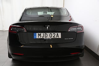 Sedan Tesla Model 3 27 av 27