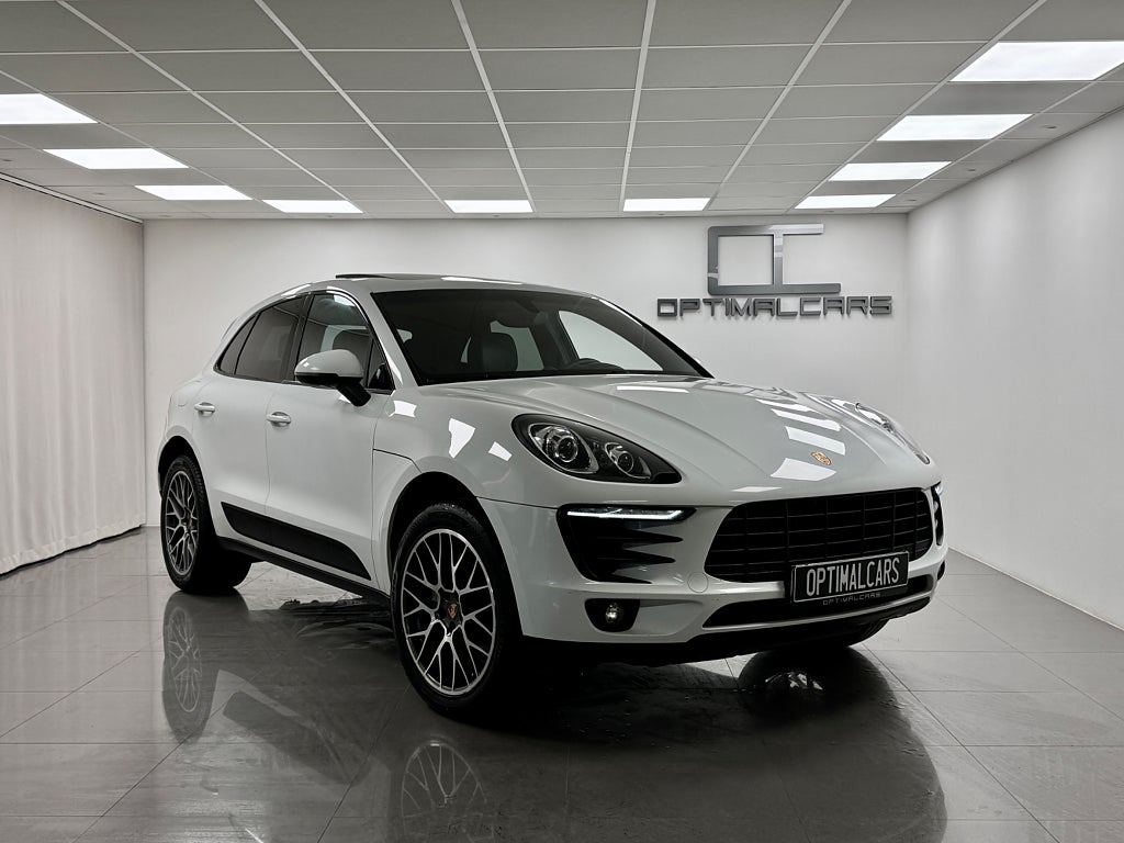 Porsche Macan S Diesel PDK Panorama Drag 