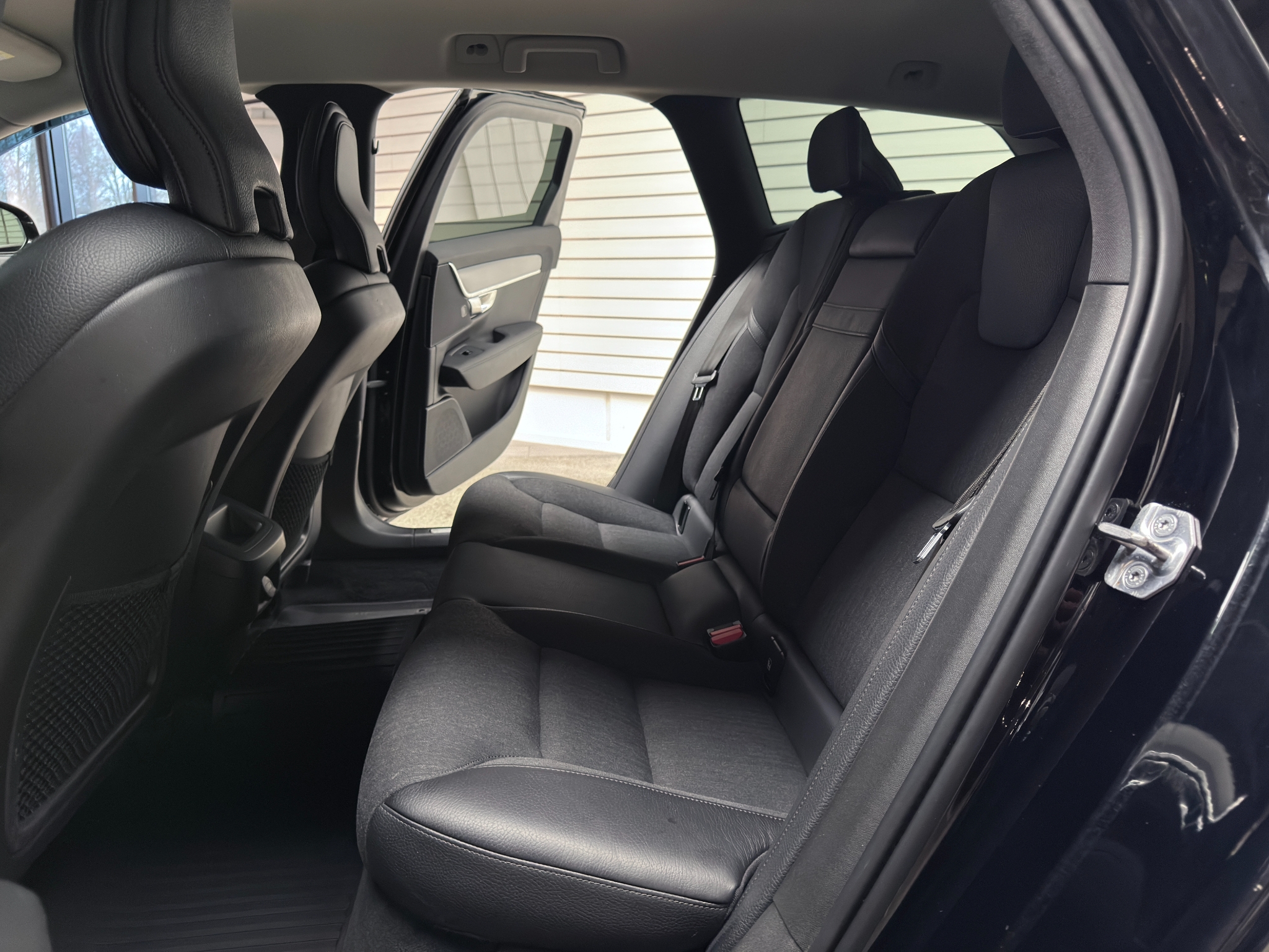 Volvo V90 B4 197hk Momentum | Dragkrok | Värmare | Facelift 2021 - miniatyr 36