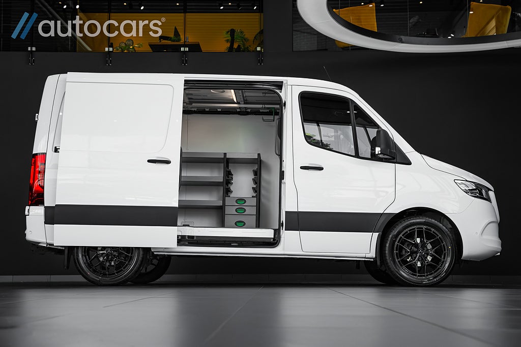 Mercedes-Benz Sprinter 170hk 9G-Tronic|Leasbar| Inredd|20"|360°|Värmare|Läder
