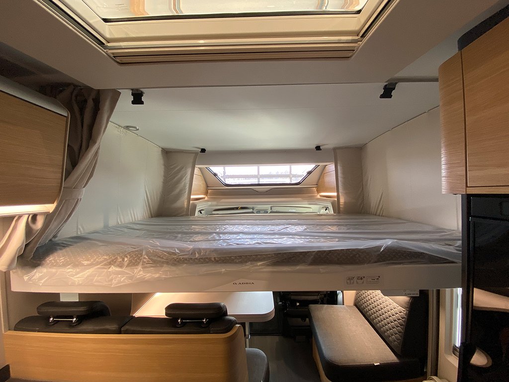 Adria Matrix Plus 670 SL / ALDE / Taksäng / 5 bältad / Auto - Adria