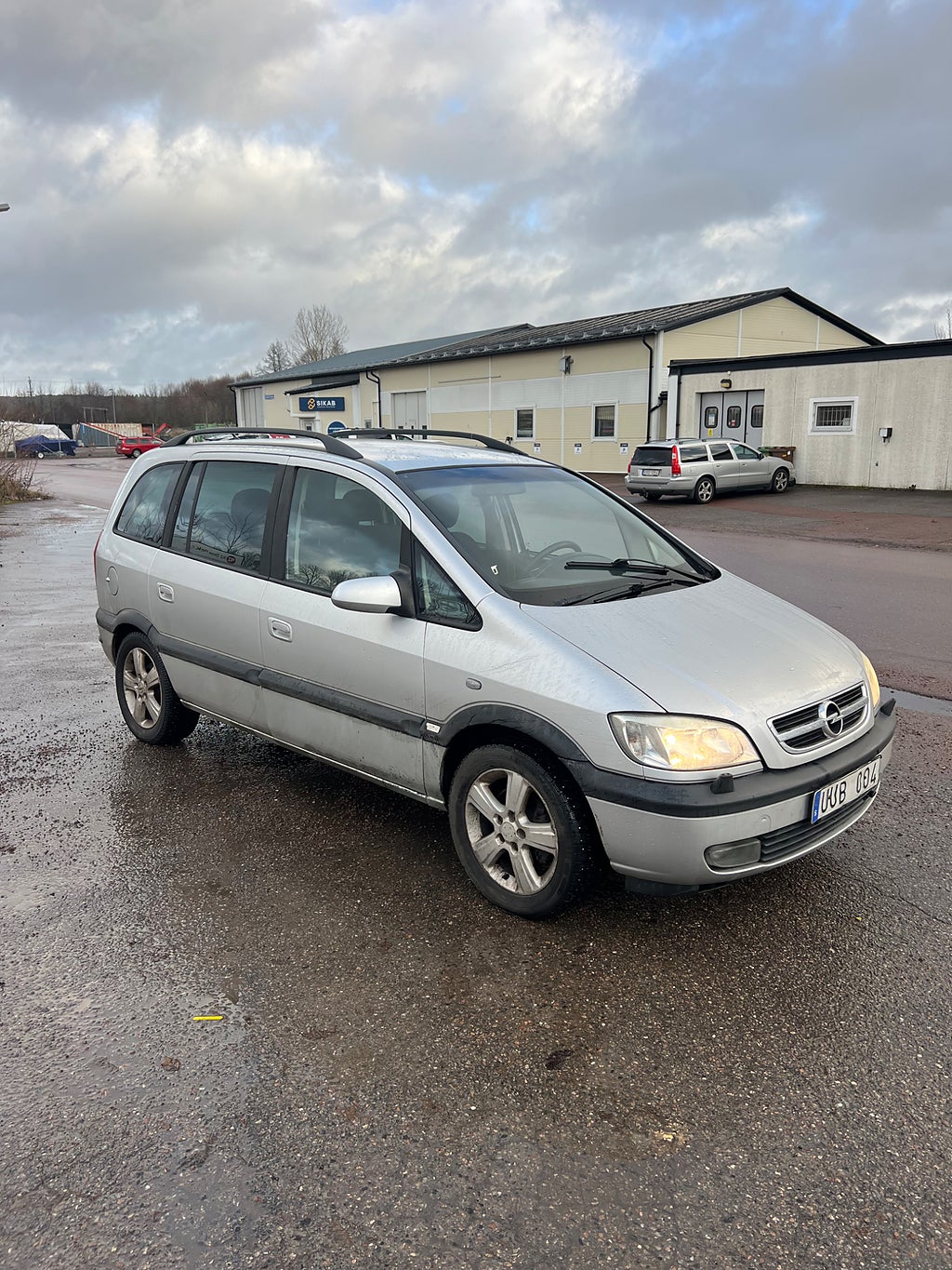Opel Zafira 1.8 7sitsig Besiktad till 261031 avbet 290kr