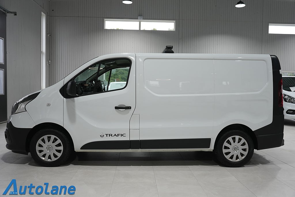Renault trafic Skåpbil 2.9t 1.6 dCi Värmare,Dragkrok,Inredning,3-Sits