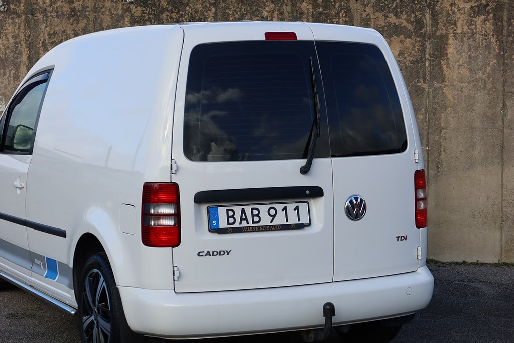 Volkswagen Caddy 1.6 TDI DSG Rally X Edition Specialutgåva Värmare Drag