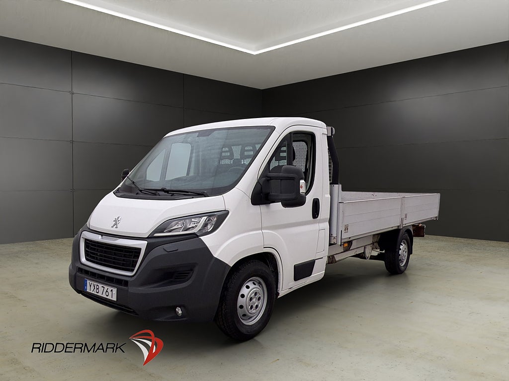 Peugeot Boxer 2.0HDi FLAKBIL Ny-Kamrem Värmare 3-Sits Moms