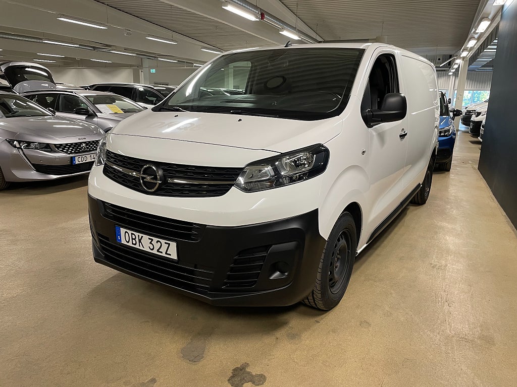 Bild på Opel Vivaro Business L2 BlueHDi 120hk - Drag & Webasto