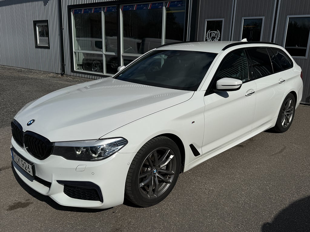 BMW 520 d Touring Automat M Sport Värmare Navi H/K Kamera Drag