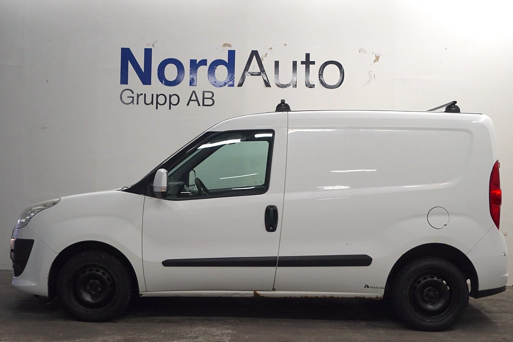 Fiat Doblò 1.3 Multijet m-värmare S&V-hjul DRAG NYBESIKTAT SV-SÅLD