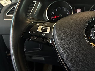 Volkswagen Tiguan 2.0TSI DSG 4Motion S&V-hjul/Drag/Massage/Pvärm/Carplay – bild 25
