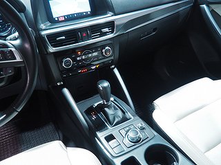 SUV Mazda CX-5 20 av 21