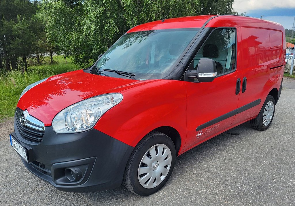 Opel Combo 1.4 120Hk Euro6 S.o.V 1Äg Sv-såld