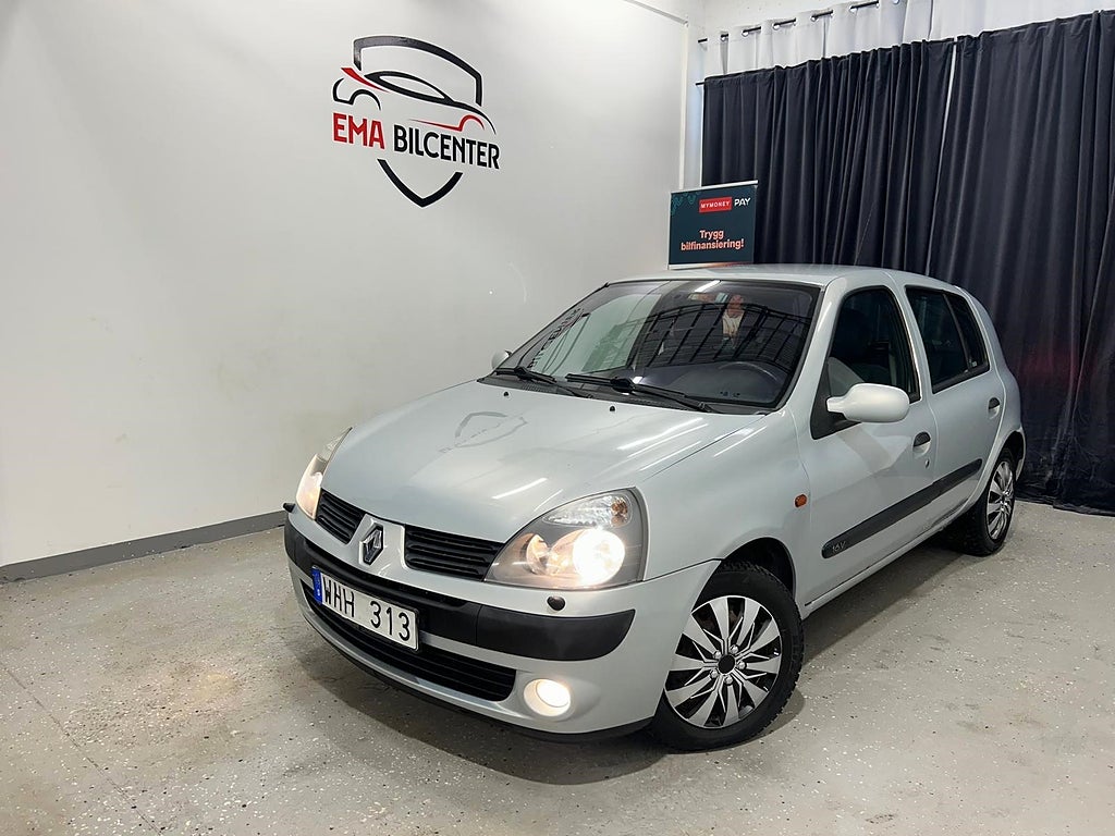 Renault Clio 5-dörrars Halvkombi 1.2|nybesiktigad