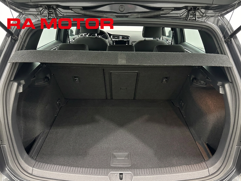 Volkswagen Golf R 2.0 TSI 4Motion 300hk | Pano | Dynaudio | Cockpit 2019