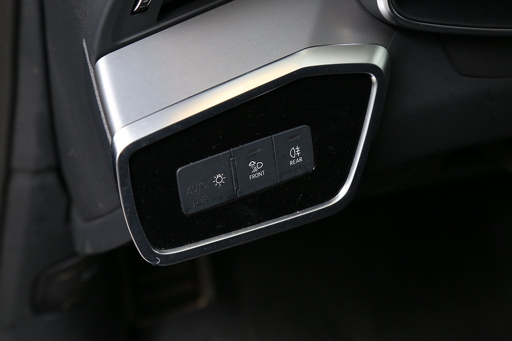 Audi A6 Avant 55 TFSI e Quattro S Tronic S-Line Dragkrok 2022