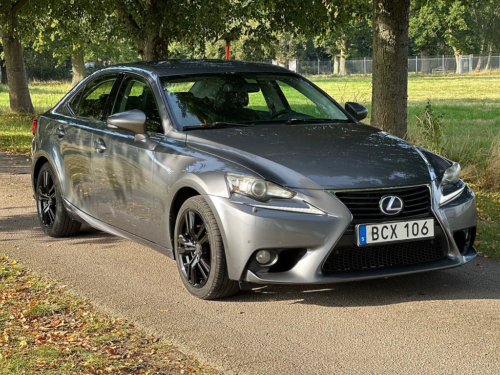 Lexus IS 300h 2.5 CVT Executive, Svensksåld, 