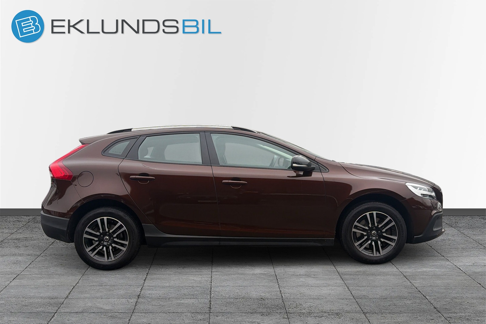 Volvo V40 Cross Country D2 Momentum Business Advanced Drag 2018 - miniatyr 4