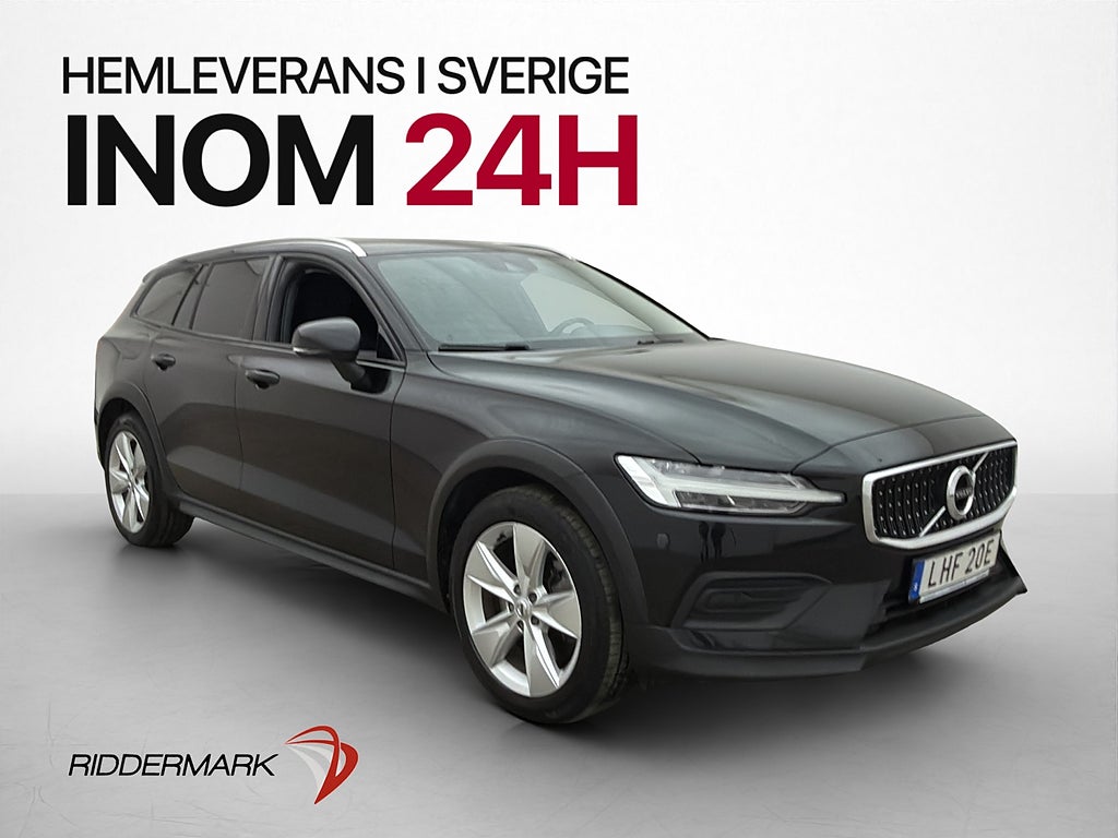 Volvo V60 Cross Country D4 AWD 190hk Värm Drag CarPlay Navi