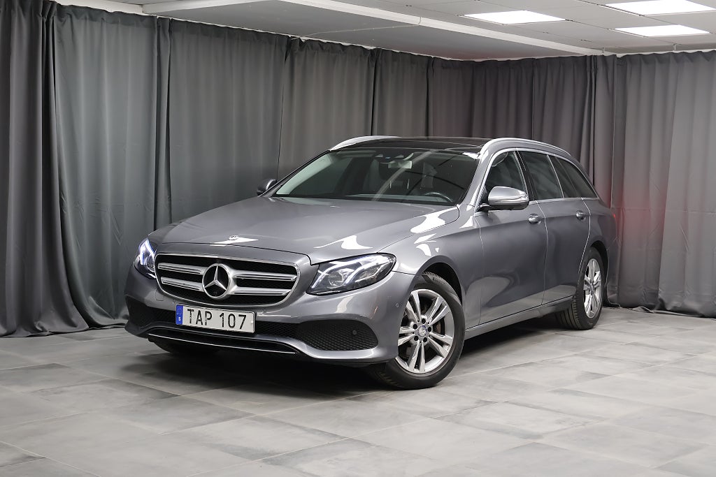 Mercedes-Benz E 220 d 4MATIC Avantgarde Värmare Burmester HUD Pano