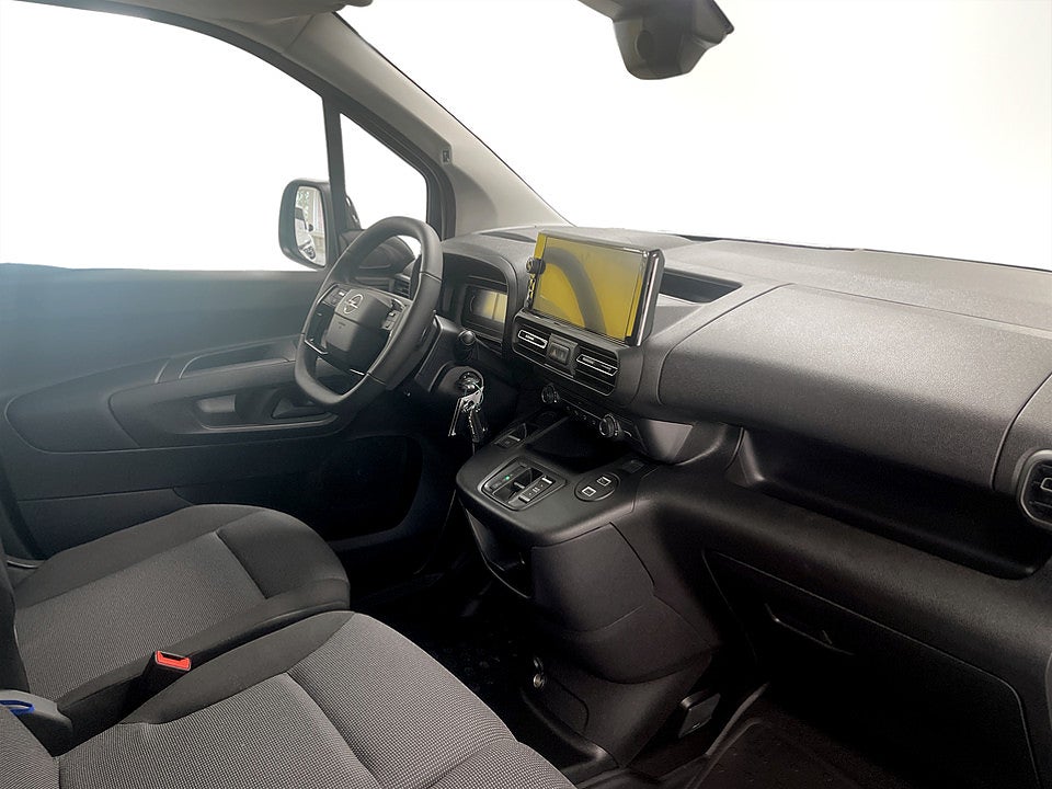 Bild på Opel Combo Combo 130hk Aut L2 - EDITION! SERVICE & V-HJUL INGÅR!