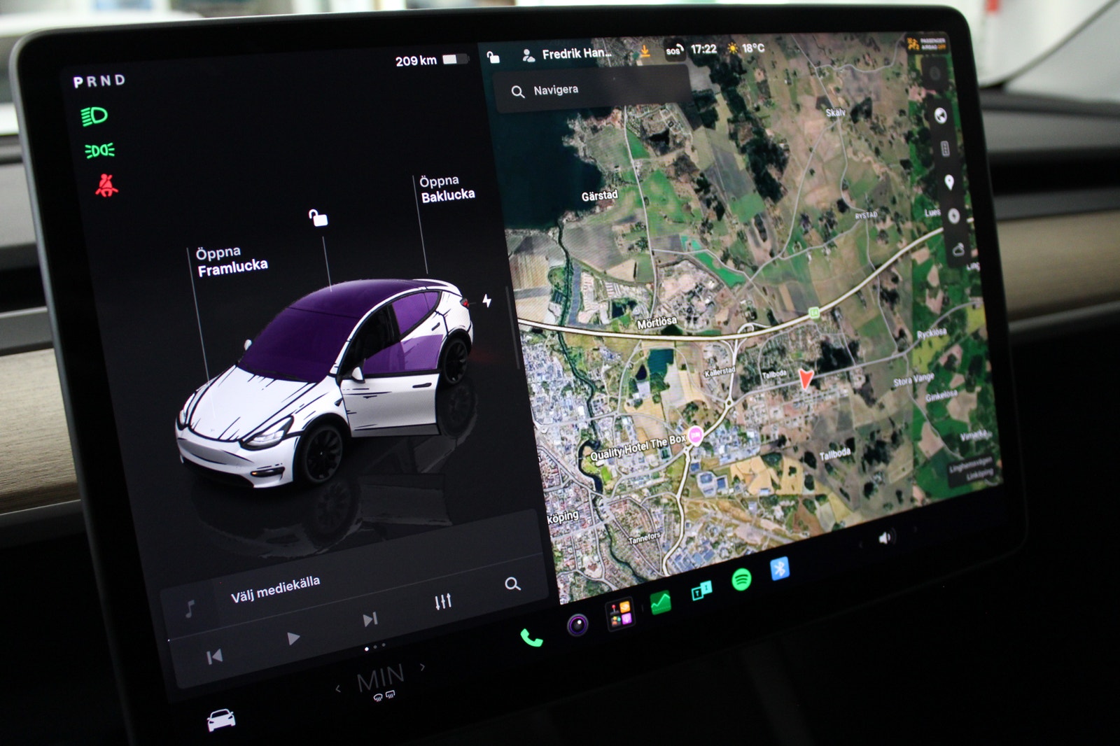Tesla Model Y Standard Range RWD, Drag, 20'' Uberturbine, Nybilsgaran 2023 - miniatyr 23
