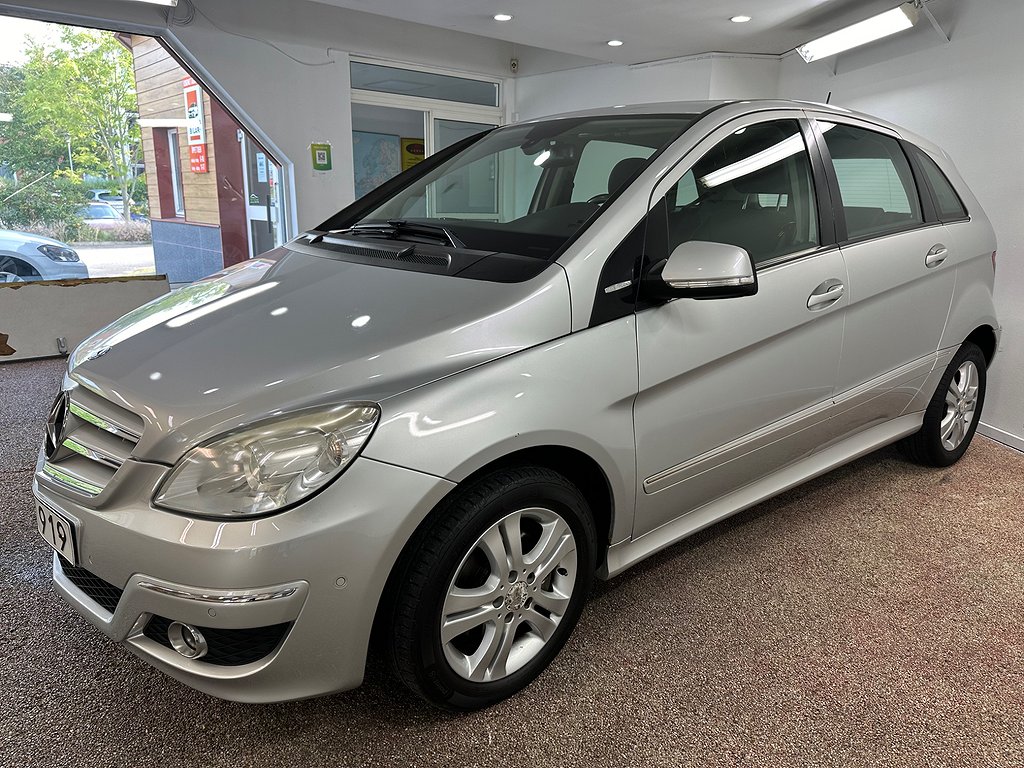 Mercedes-Benz B 170 NGT BlueEFFICIENCY Autotronic Euro 5