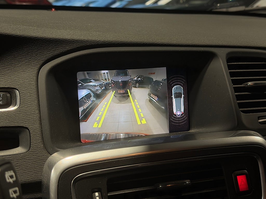 Volvo V60 Cross Country D4 Classic Summum AUT Drag VOC 2018