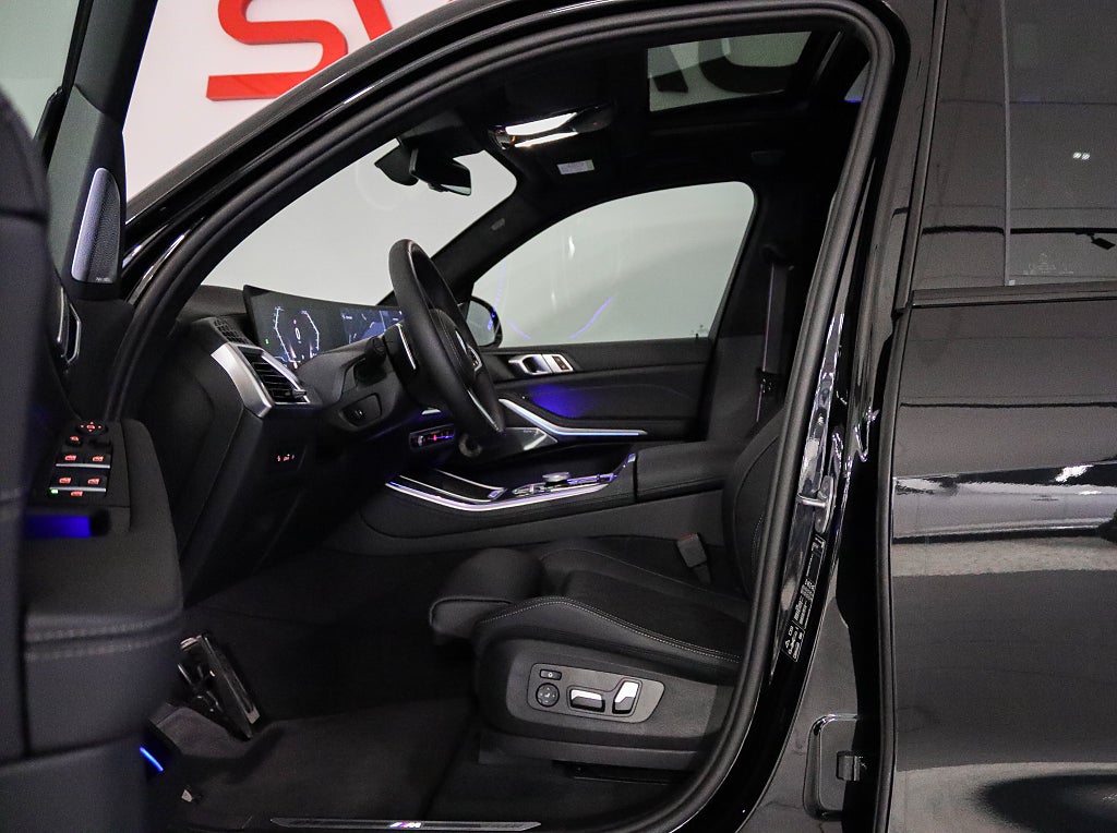 BMW X5 xDrive40i M Sport Innovation Sky Lounge B&W Carbon Luftfjädring