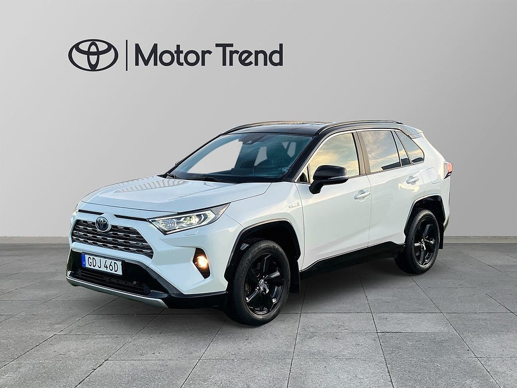 Toyota RAV4 Hybrid 2,5 2WD STYLE JBL NAVI DRAG M-VÄRM