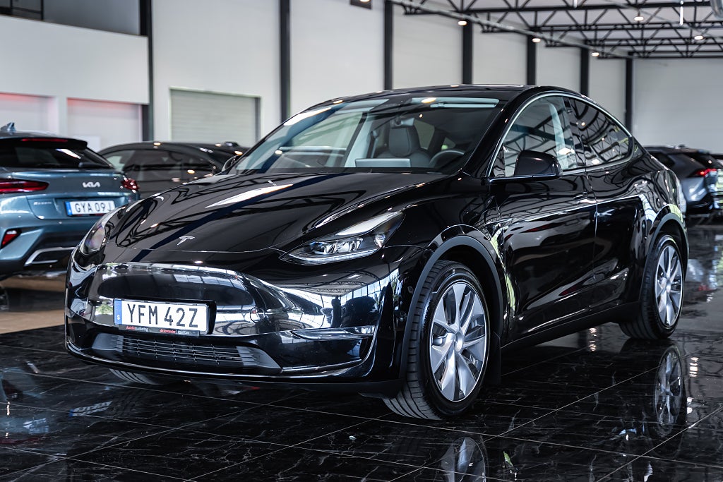 Tesla Model Y Long Range AWD 514HK Glastak Kamera Dragkrok
