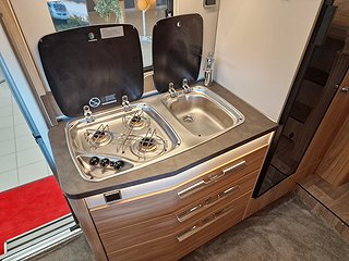 Husbil-integrerad Hymer Exsis-I 580 22 av 31