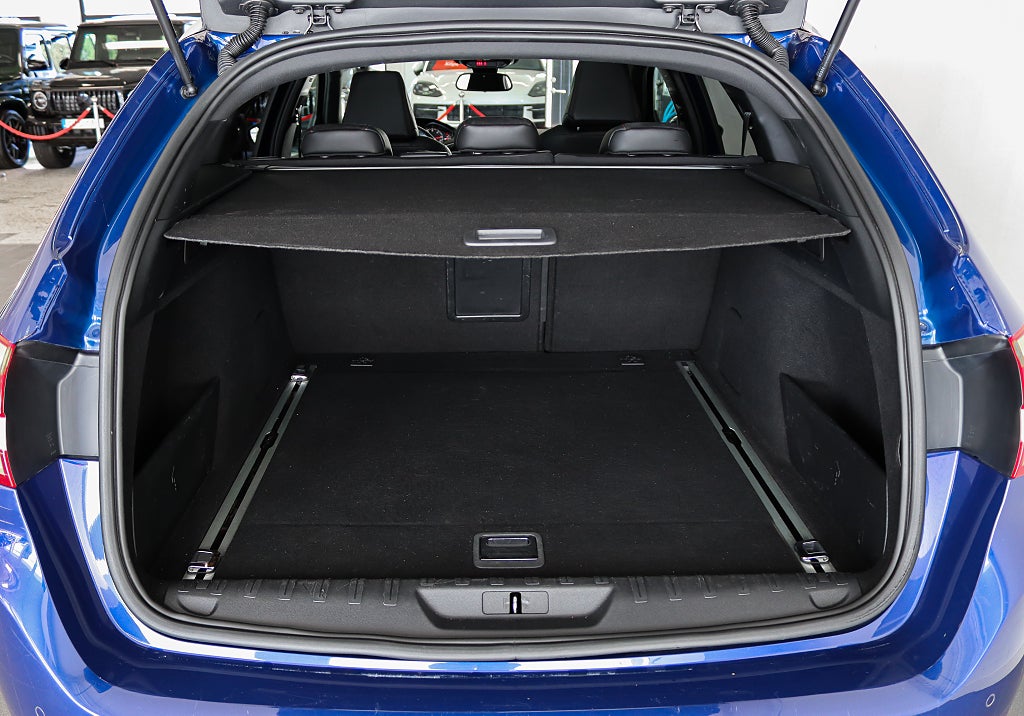 Peugeot 308 sw 2.0 BlueHDi 177hk GT Pano Massage Navi Drag