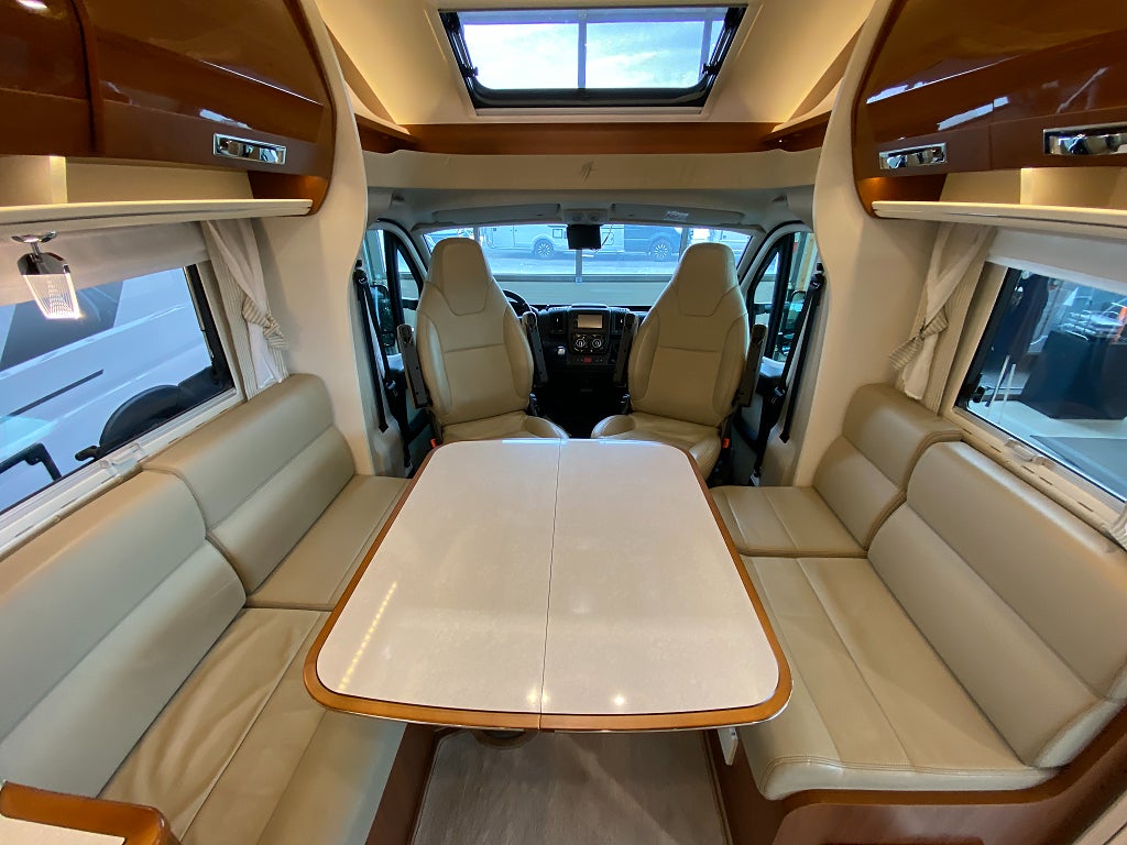 Rapido 7096 F /ALDE/AC bodel/Solcell/Automat 150hk/F2F - Rapido