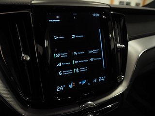 SUV Volvo XC60 18 av 24