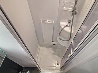 Husbil-halvintegrerad Adria MATRIX PLUS 670 SLT 22 av 27