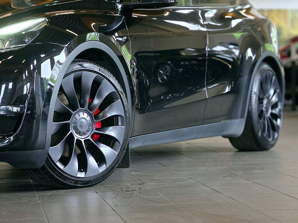 Tesla Model Y Performance