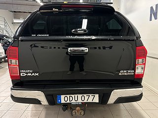 Isuzu D-Max Crew Cab 2.5 4WD Aut 163hk MOMS KÅPA SoV/MoK