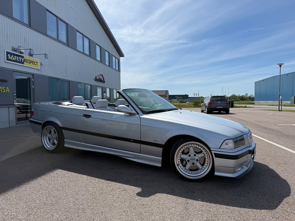 BMW M3 Convertible (NA) M3 TOPP SKICK  Ny servad 