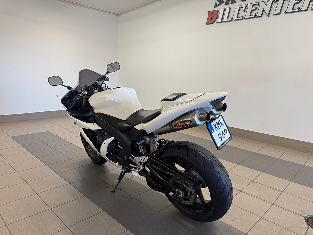 Yamaha R1 2005 - miniatyr 4