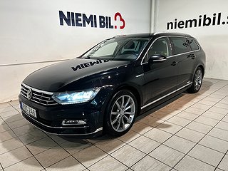 Volkswagen Passat Sportscombi R-Line AWD Dvärm Kamera Drag