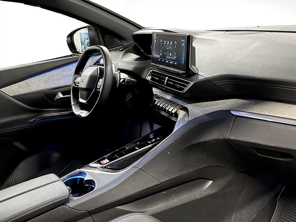 Bild på Peugeot 5008 GT 1.2 PT 130hk Aut 7-SITS B-KAMERA NAV