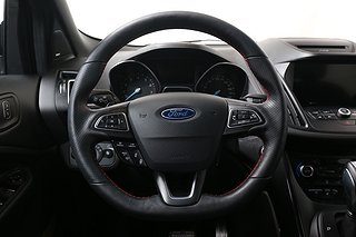 SUV Ford Kuga 17 av 26