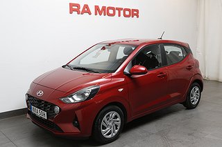 Halvkombi Hyundai i10 1 av 21