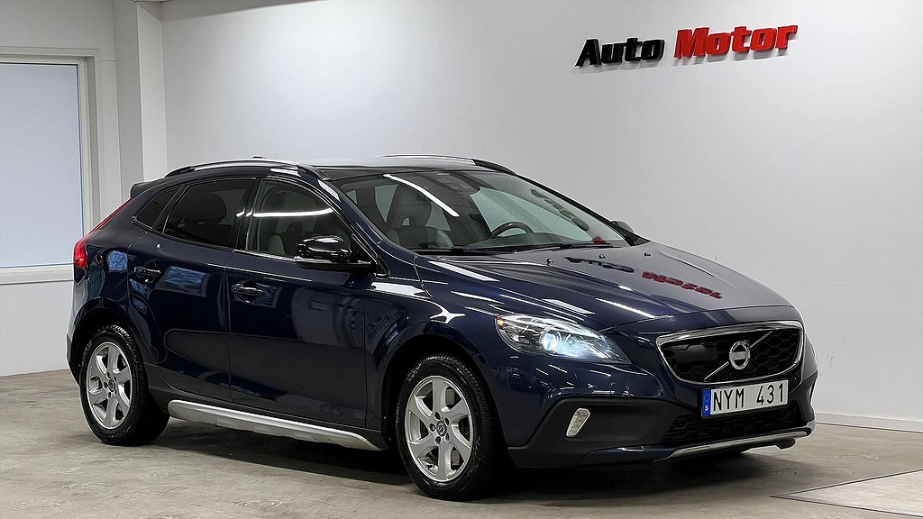 Volvo V40 Cross Country Summum 150hk Panorama/VOC/Värmare