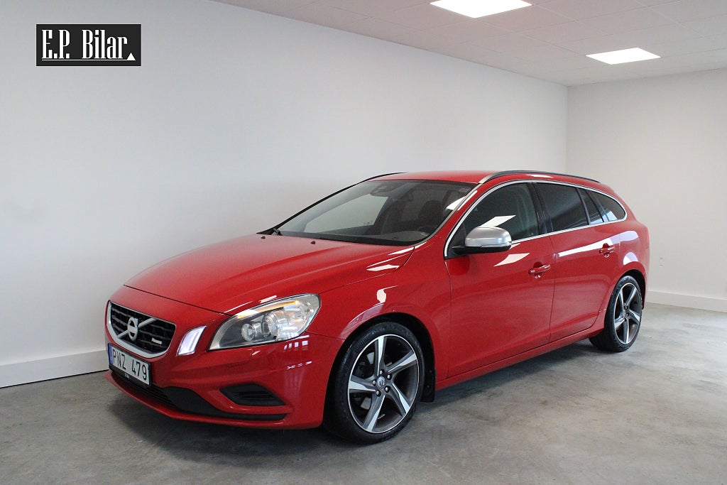 Volvo V60 D3/Momentum/R-Design/Värmare/Dragkrok/Kamrembytt