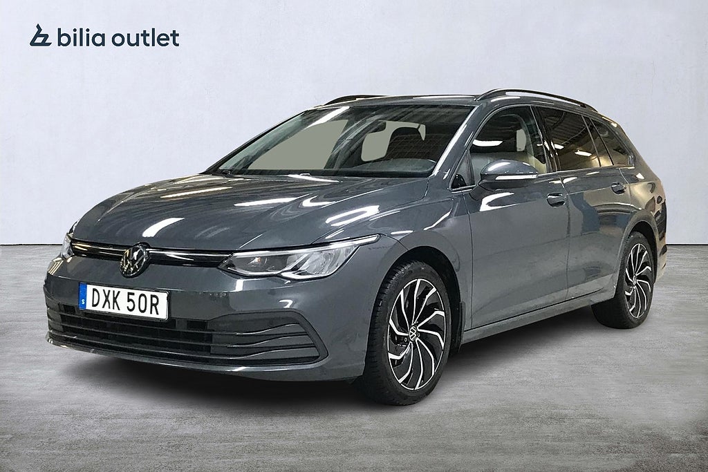 Volkswagen Golf Sportscombi 1.5 eTSI 131hk Backkamera Carplay