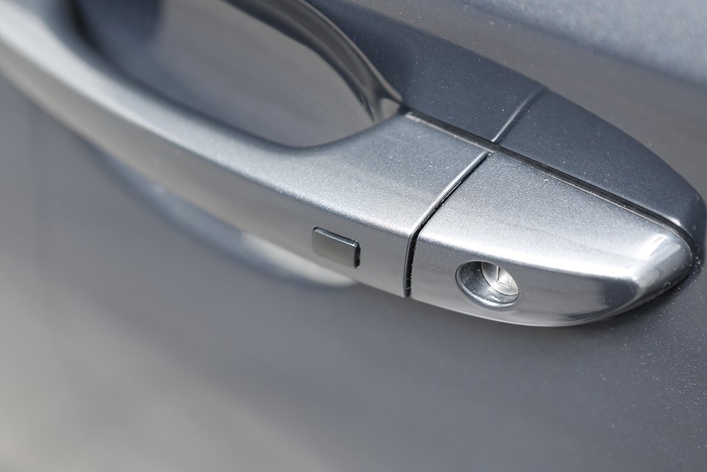Hyundai Kona Electric 64 kWh 204hk Trend Keyless CarPlay 2020