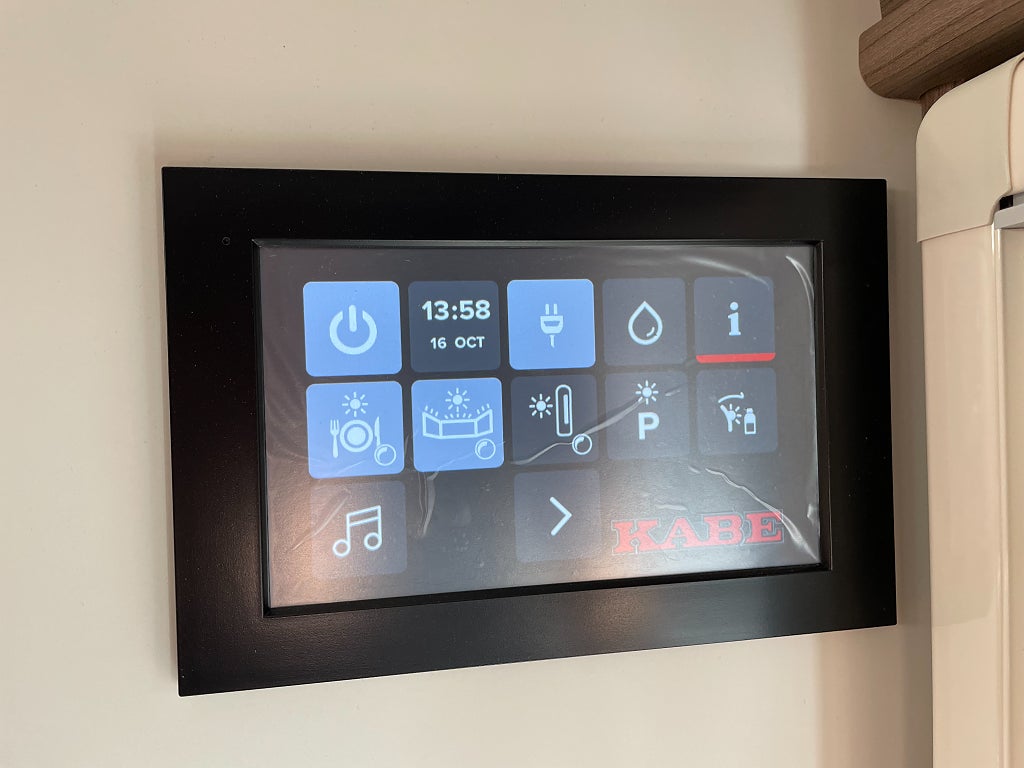 Kabe Ametist 560 XL KS /ALDE/Ugn/Micro/4 bäddar/2995kr/mån - Kabe