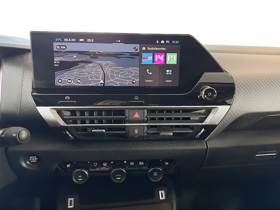 Bild på Citroën C4-X Shine 1.2 PT 130hk Aut B-KAMERA HUD RATTVÄRME