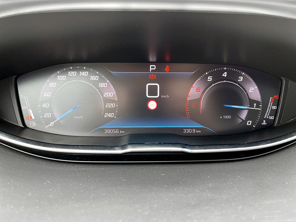 Bild på Peugeot 5008 GT 1.2 PT 130hk Aut 7-SITS B-KAMERA CARPLAY